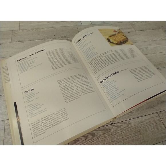 European‎ Kitchen HCDJ Cookbook Vtg 1974 - RARE HTF 1st Ed - Marie Merrington - Picture 3 of 15